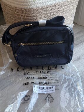 NWT Heart Love by Charo Navy Multi-Pocket Crossbody / Waist Bag |  Travel Bag